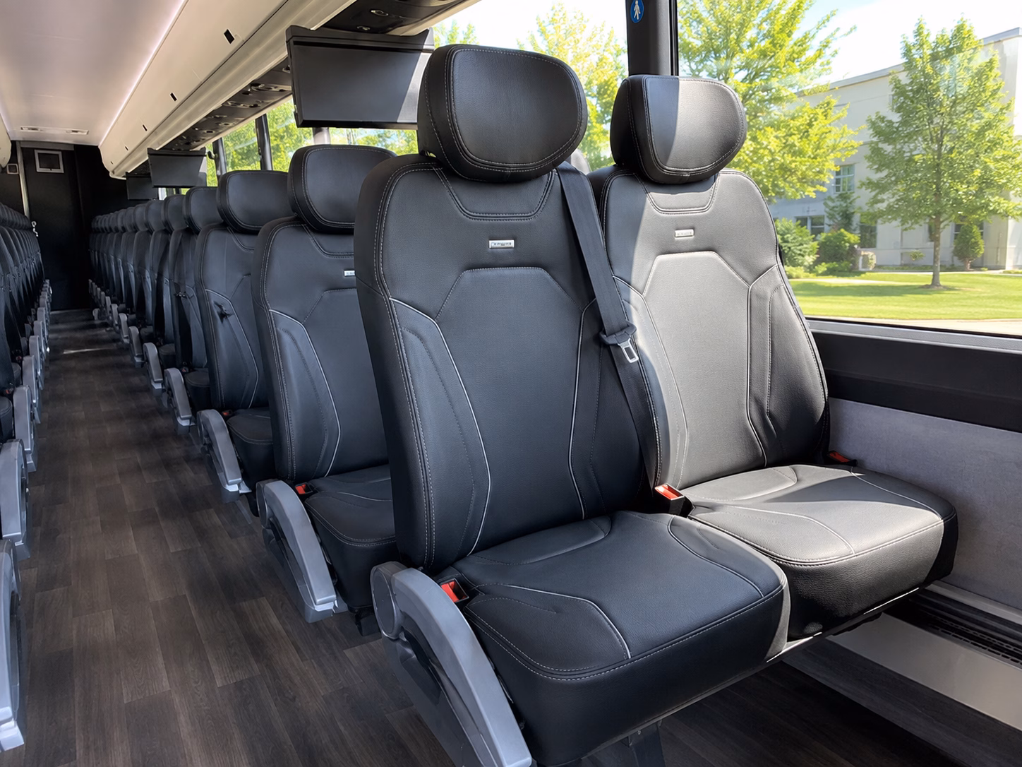 mountain view bus rentals for california road trips and arizona travel
