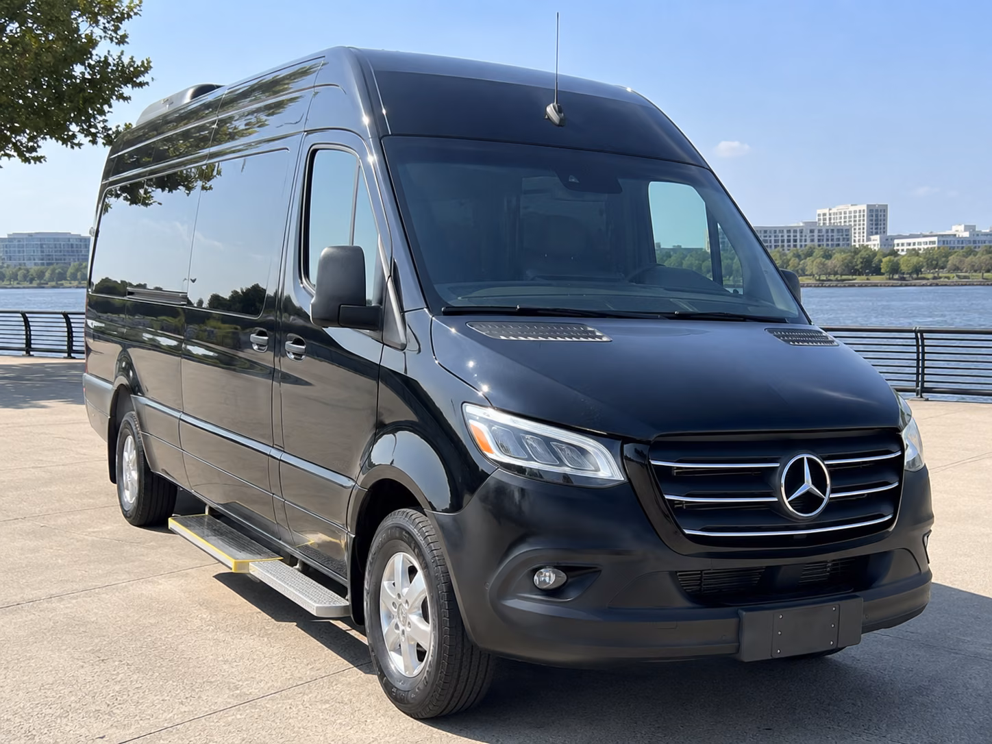 mountain view hospital and campus shuttle bus rentals