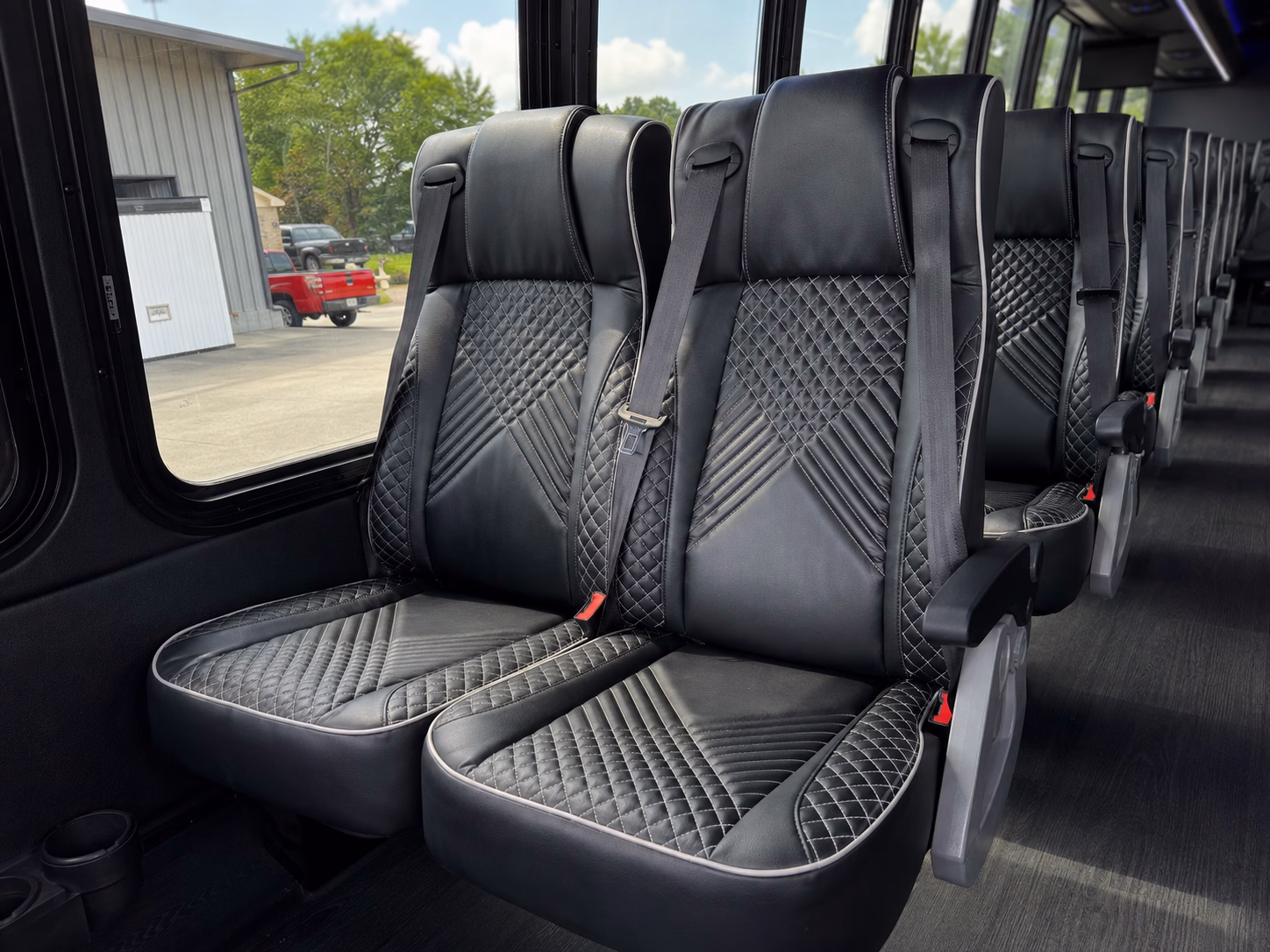 private charter buses for layovers in mountain view