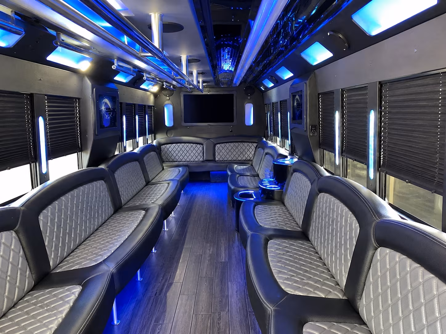 the bus type and amenities